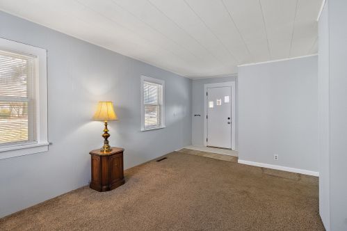 615 Cannon Ave, Kankakee, IL 60901-3157