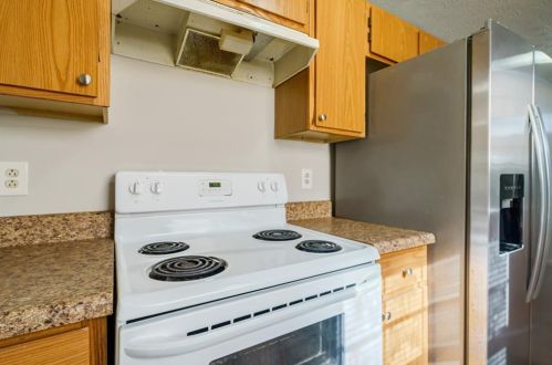 3141 Brk Holw Dr, Rex GA 30273-2422 exterior