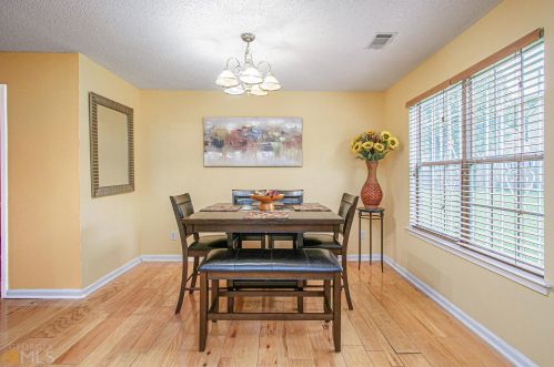 5838 Waggoner Ct, Rex GA 30273-5201 exterior