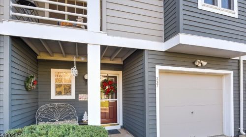 237 Longview Rd, Bridgewater, NJ 08807-2092