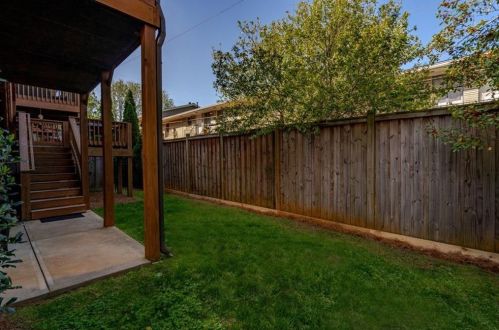 1301 Lullwater Park Cir, Atlanta GA  30306-4641 exterior