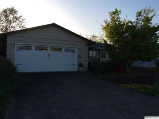 1865 Sallal Rd, Woodburn, OR 97071-2541