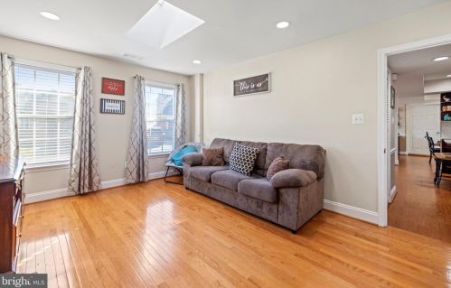 7319 Beverly Park, Springfield VA  22150-3162 exterior