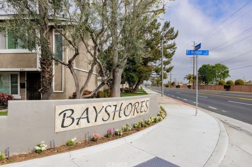 17687 Newland St, Huntington Beach, CA 92647-7022