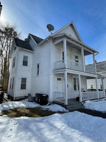 16 9th St, Derby, CT 06418-1514
