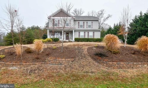 51 Noel Dr, Fredericksburg, VA 22408-2501