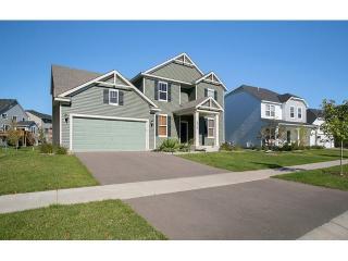 3715 Prairie View Dr, Saint Paul, MN 55129-1203