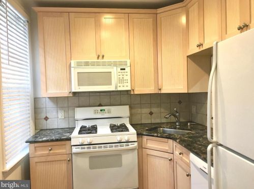 340 12 St, Philadelphia PA 19147-1832 exterior