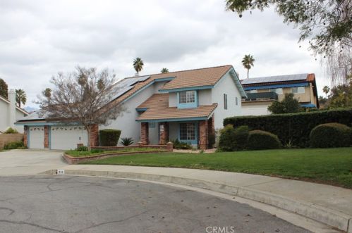 329 Jesse Way, Redlands, CA 92374-5582
