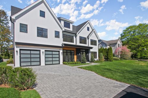 12 Dialstone Ln, Riverside, CT 06878-1701