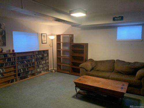 19083 Mansfield Dr, Aurora CO 80013-3657 exterior