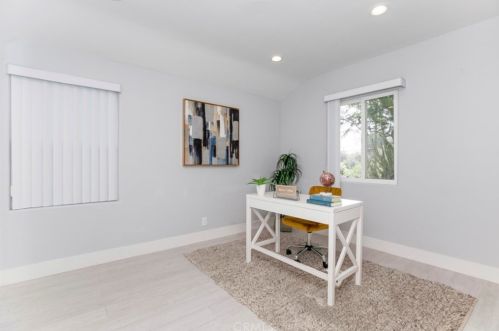 3521 Encinal Ave, Glendale CA 91214-2415 exterior