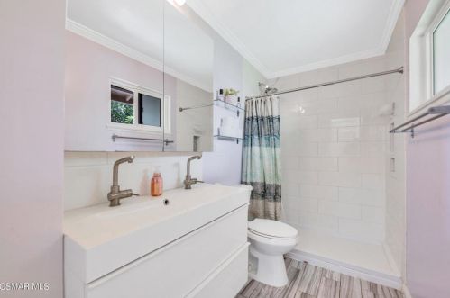 2839 Elizondo Ave, Simi Valley CA 93065-4615 exterior