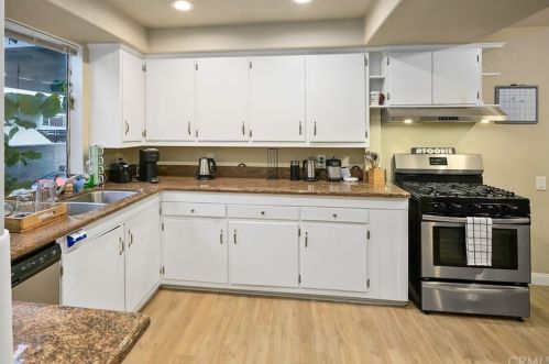 611 Broadway, Anaheim CA  92805-4101 exterior