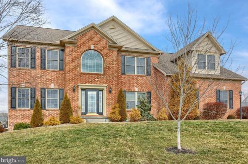 58 Country Side Dr, Carlisle, PA 17013-8419