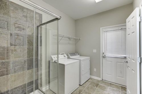 4961 Colchester Ct, Atlanta GA  30339-9002 exterior