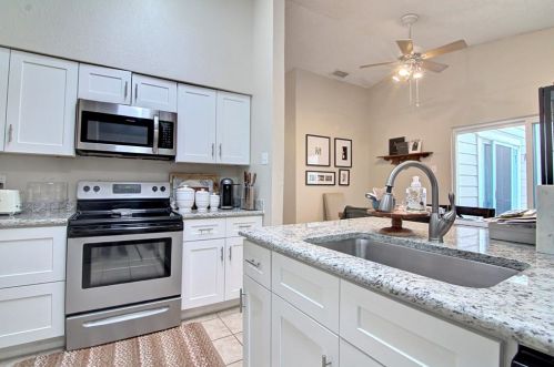 2110 Willowgate Ln, Carrollton TX  75006-4647 exterior