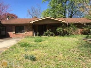 2340 Stephens Cir, Gainesville, GA 30506-1116