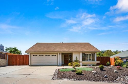 3594 Newland Rd, Oceanside, CA 92056-4924