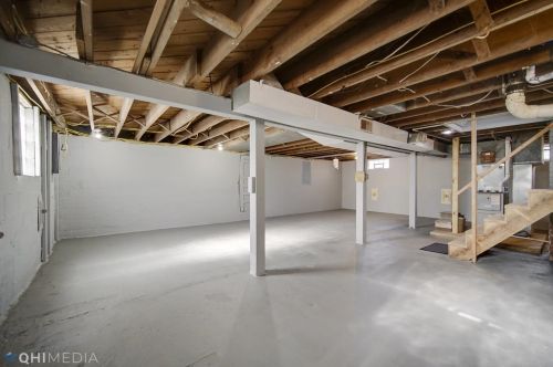 7215 Catherine, Gary IN 46410-3636 exterior