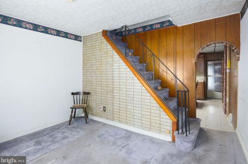2441 Firth St, Philadelphia, PA 19132-4127