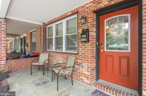 1936 22nd St, Philadelphia, PA 19121-2112