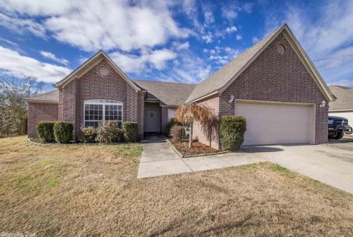 125 Dugger Rd, Beebe, AR 72012-3819