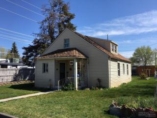 116 3rd St, Eagle Crest, OR 97756-1830