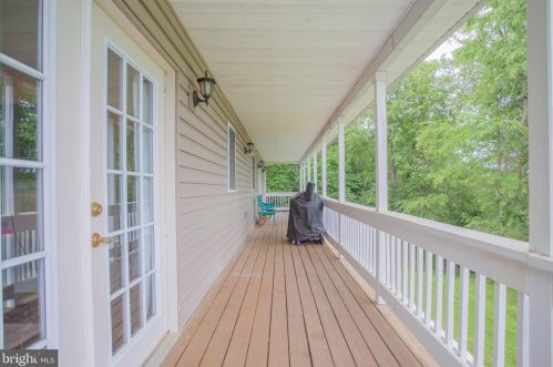 116 Solomons Ct, Hedgesville WV  25427-3723 exterior