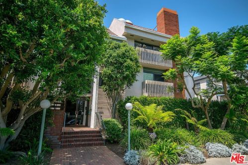 858 12th St, Santa Monica CA  90403-1739 exterior