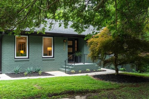 2250 Cumberland Dr, Smyrna GA  30080-4661 exterior