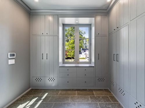 2303 Havenridge Dr, Atlanta GA  30305-4014 exterior