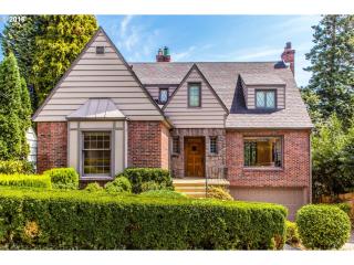 5612 Menefee Dr, Portland, OR 97239-2719