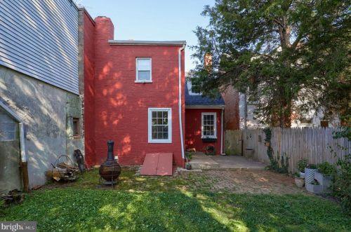 19 Howard Ave, Lancaster PA  17602-3603 exterior