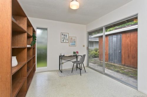 3317 Huelani Dr, Honolulu HI  96822-1276 exterior