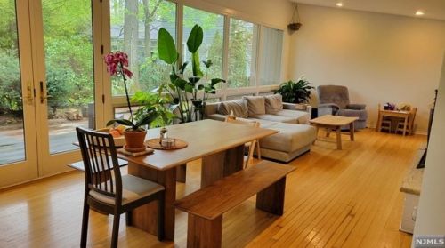 196 Engle St, Tenafly NJ  07670-2137 exterior
