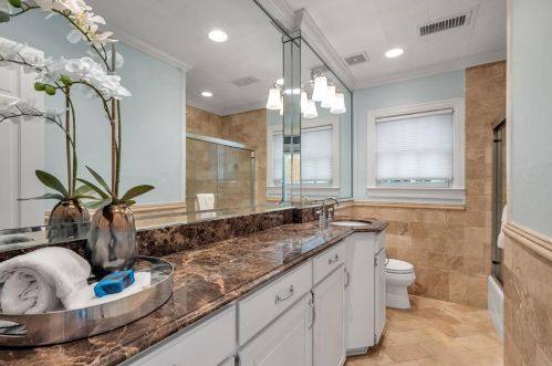 439 Colorado Blvd, Dallas TX  75203-1248 exterior