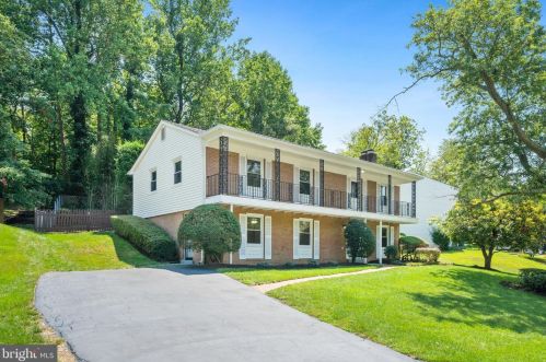 7915 Journey Ln, Springfield, VA 22153-2726