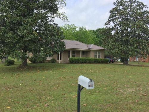 2004 Steens Rd, Steens, MS 39766-9662