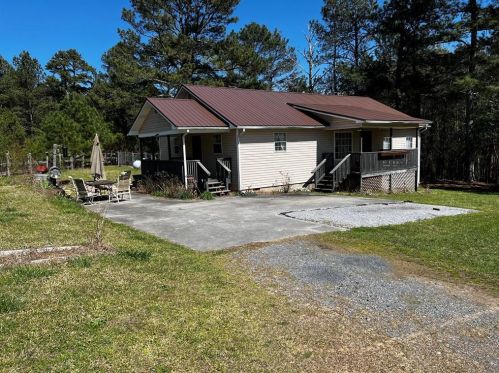31 Mcburnett Rd, Silver Creek, GA 30173-2108