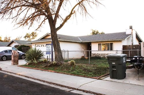 3837 Auckland Ct, Modesto, CA 95356-1116