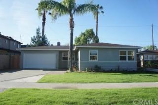 916 Acacia Ave, Orange CA  92868-2518 exterior