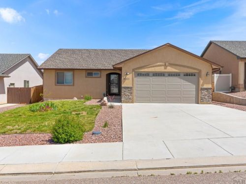 2211 Crestwood Ln, Pueblo CO  81008-2851 exterior
