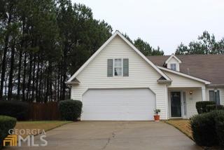 10 Courtyard Dr, Newnan, GA 30265-3163