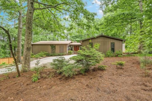 2270 Piedmont Ridge Dr, Marietta, GA 30062-2517