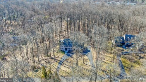 38 White Oak Dr, Princeton, NJ 08540-1231