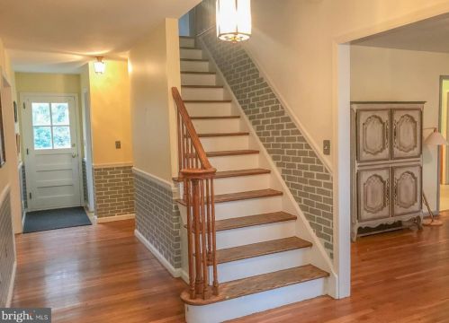 43 Philip Dr, Princeton NJ  08540-5409 exterior