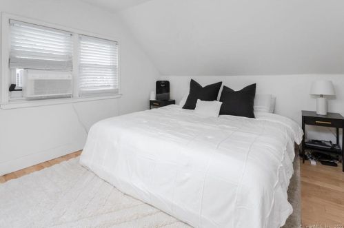 65 Quintard Ave, Norwalk CT  06854-3713 exterior