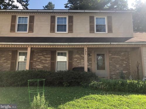 8232 Woodstown Ct, Springfield VA  22153-3534 exterior