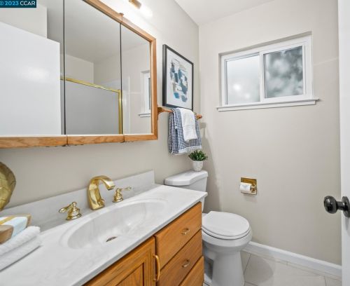 4566 Lincoln Dr, Concord CA  94521-1332 exterior